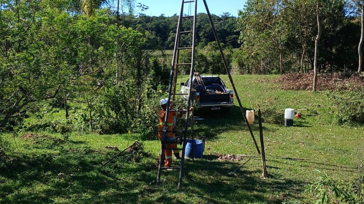 Equipe da NEV Geotecnia em campo — Araranguá